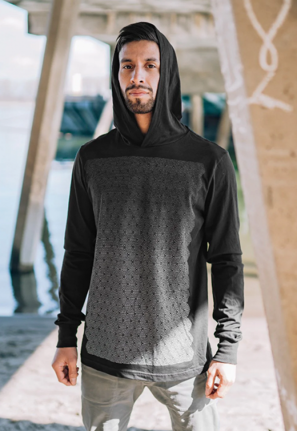 Hoodie dengan Bahan Tekstur Berbeda